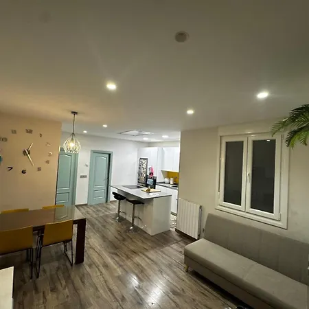شقة Apartamento Carmele *